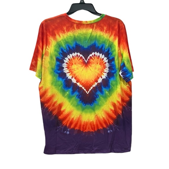 Top - Vibrant Tie-Dye Short Sleeve Oversized Relaxed Shirt -runs small NWOT - Picture 2 of 4